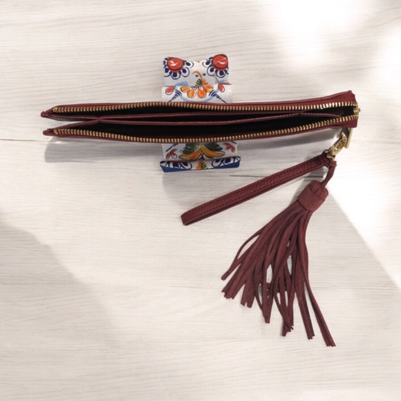 White House Black Market Wristlet Clutch - Picture 6 of 8